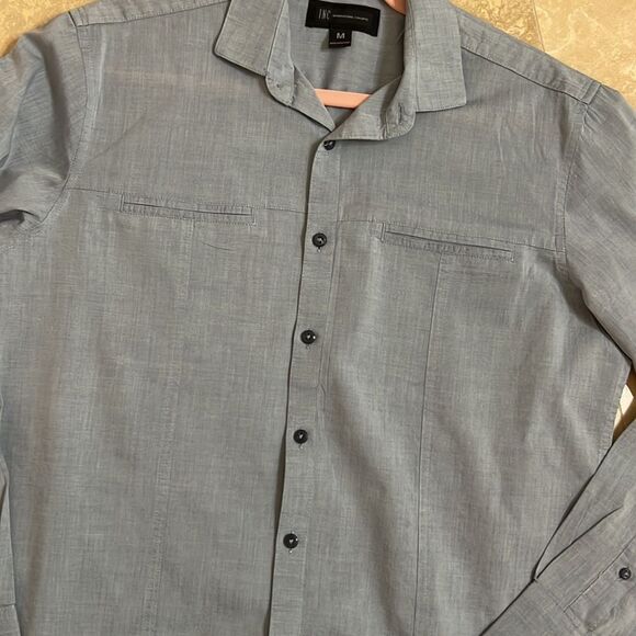 💕Men’s button up dress shirt💕 - Picture 5 of 5